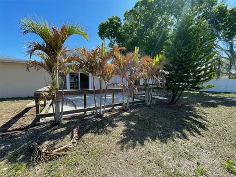 6556 27th Street N St Petersburg FL 33702