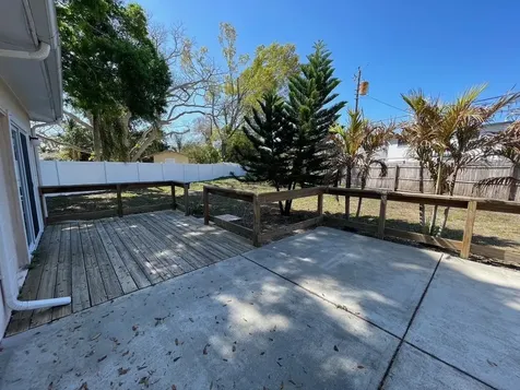 6556 27th Street N St Petersburg FL 33702