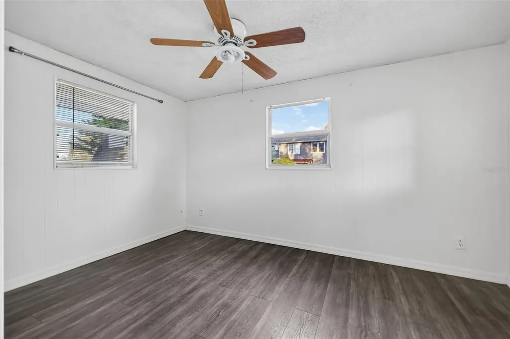 500 35th Avenue N St Petersburg FL 33704