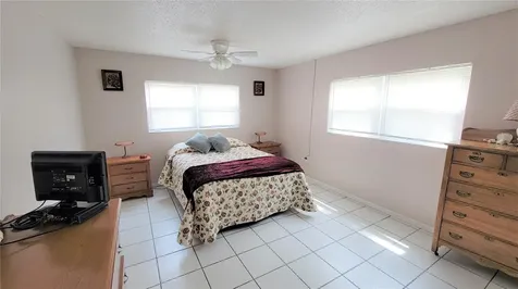 2727 75th St W Bradenton FL 34209