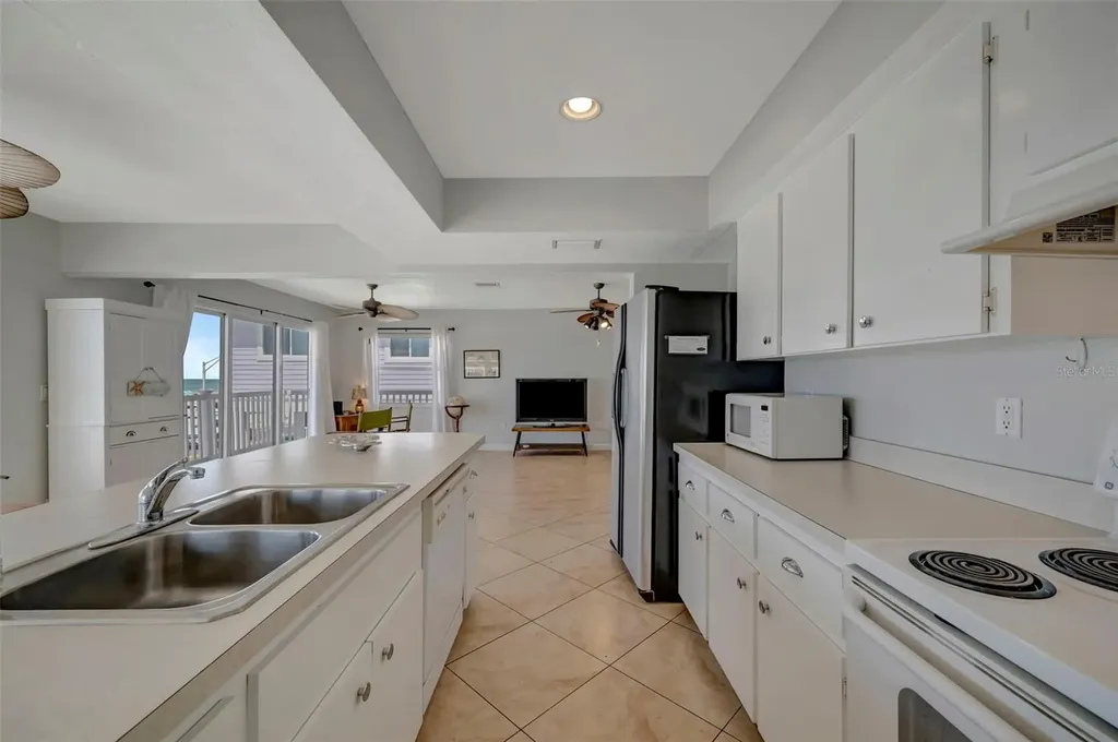 1105 Gulf Drive S Bradenton Beach FL 34217