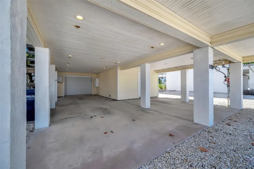 1105 Gulf Drive S Bradenton Beach FL 34217