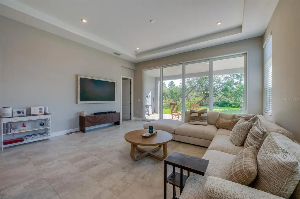 887 Lake Hill Way Deland FL 32724