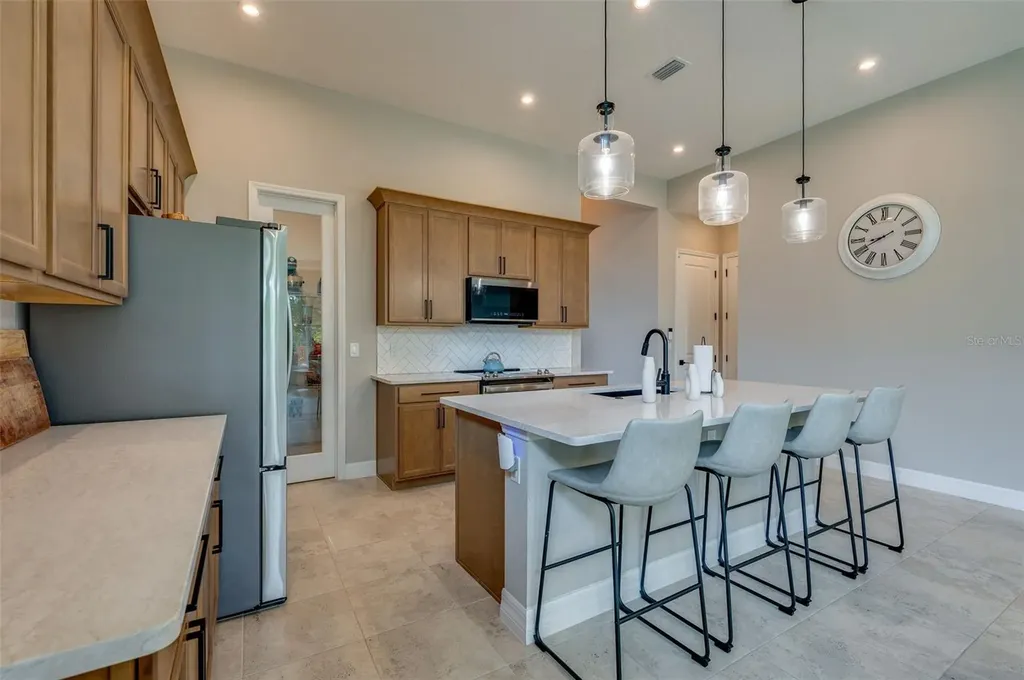 887 Lake Hill Way Deland FL 32724