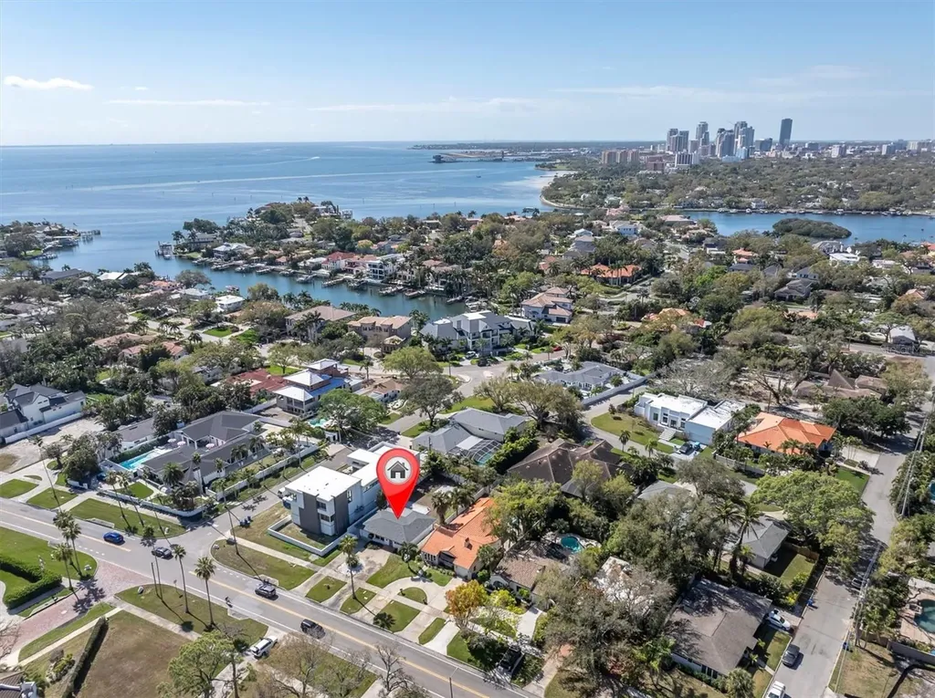 735 Snell Isle Boulevard NE St Petersburg FL 33704