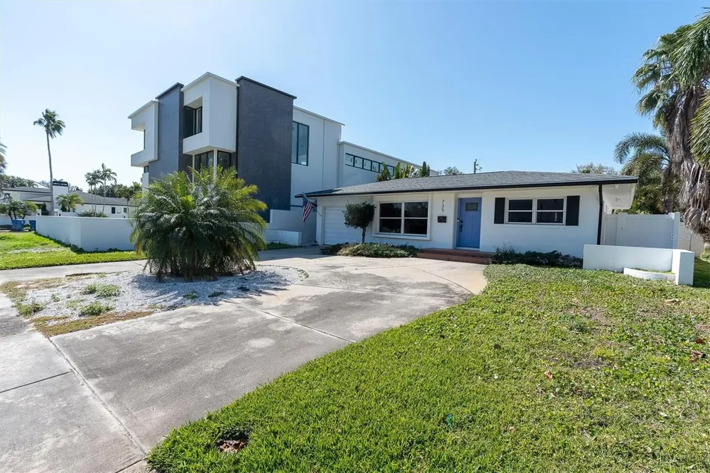 735 Snell Isle Boulevard NE St Petersburg FL 33704