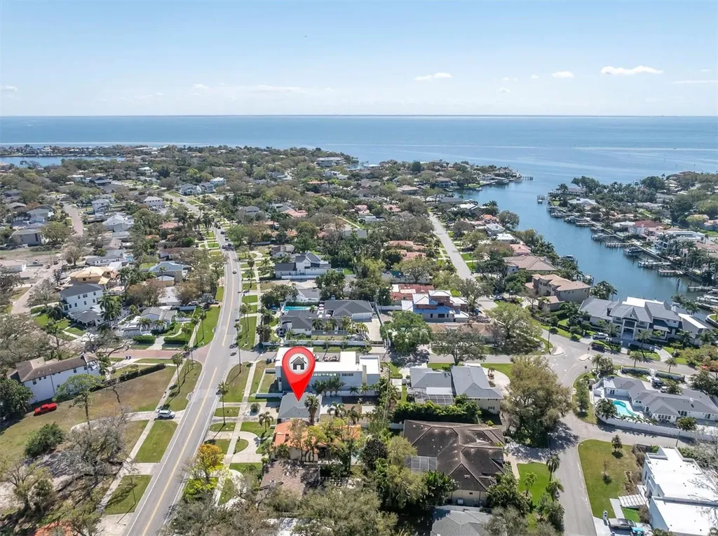 735 Snell Isle Boulevard NE St Petersburg FL 33704