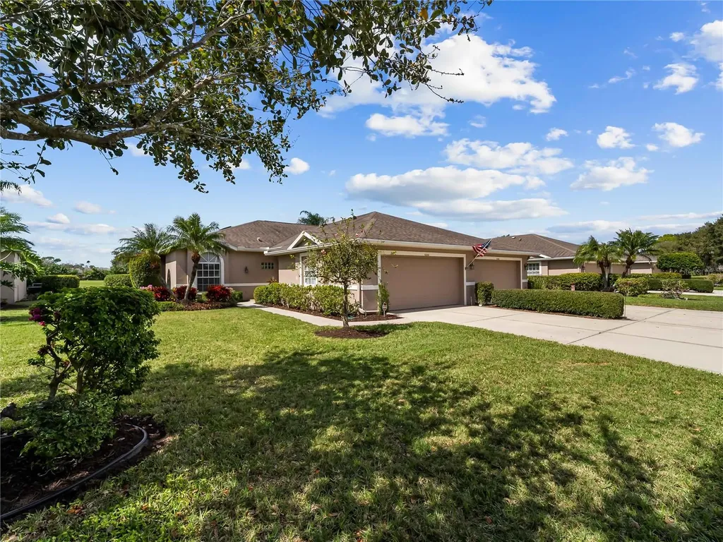 5204 Mahogany Run Avenue Sarasota FL 34241
