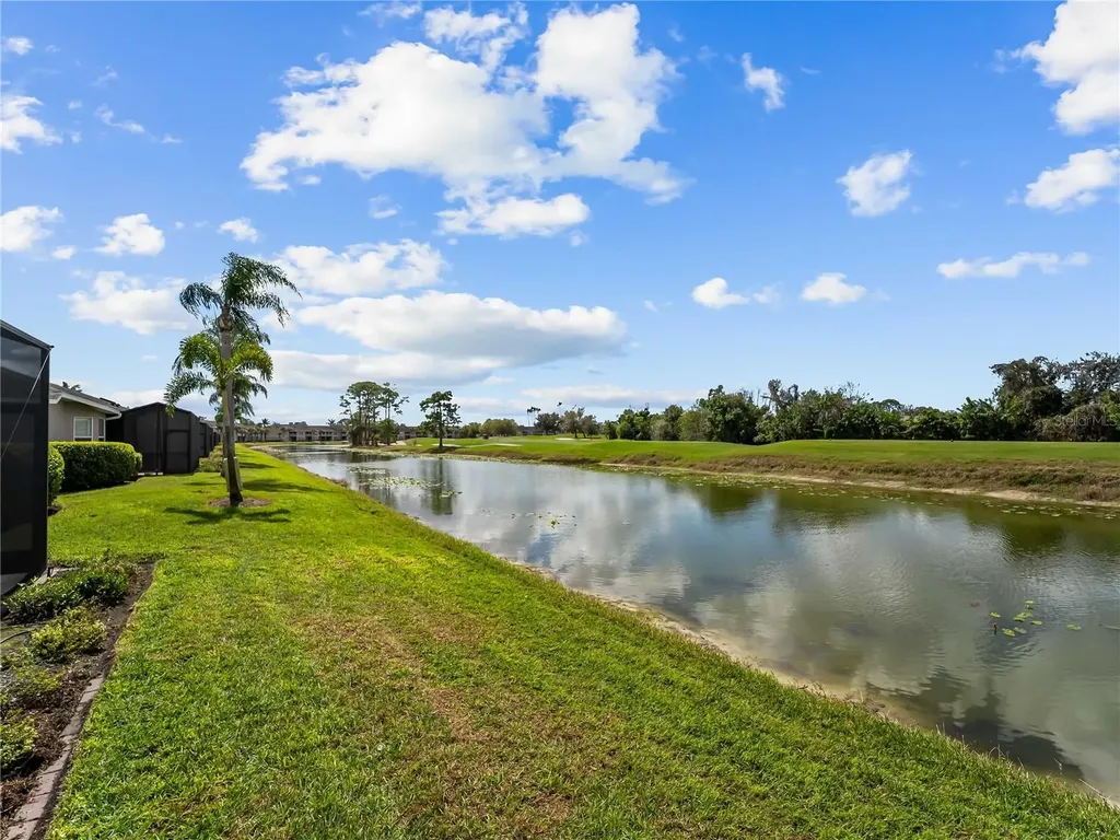 5204 Mahogany Run Avenue Sarasota FL 34241