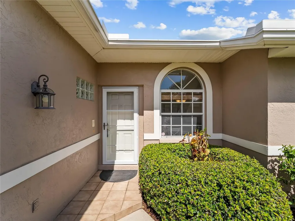 5204 Mahogany Run Avenue Sarasota FL 34241