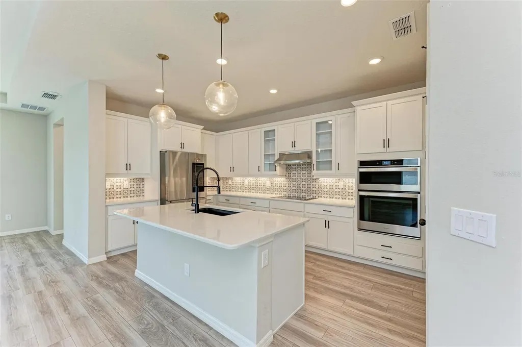 3519 74th Avenue Circle E Sarasota FL 34243
