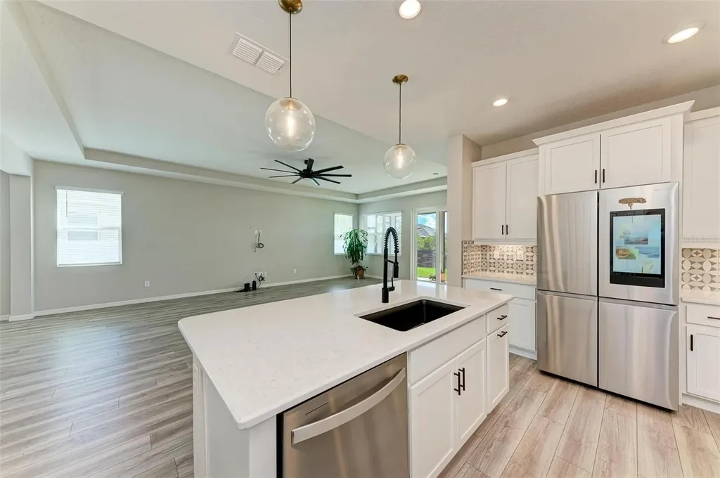 3519 74th Avenue Circle E Sarasota FL 34243