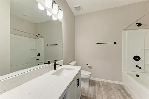 3519 74th Avenue Circle E Sarasota FL 34243