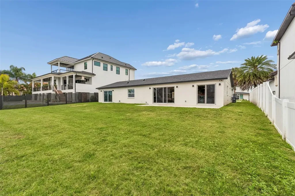 3921 Versailles Drive Tampa FL 33634