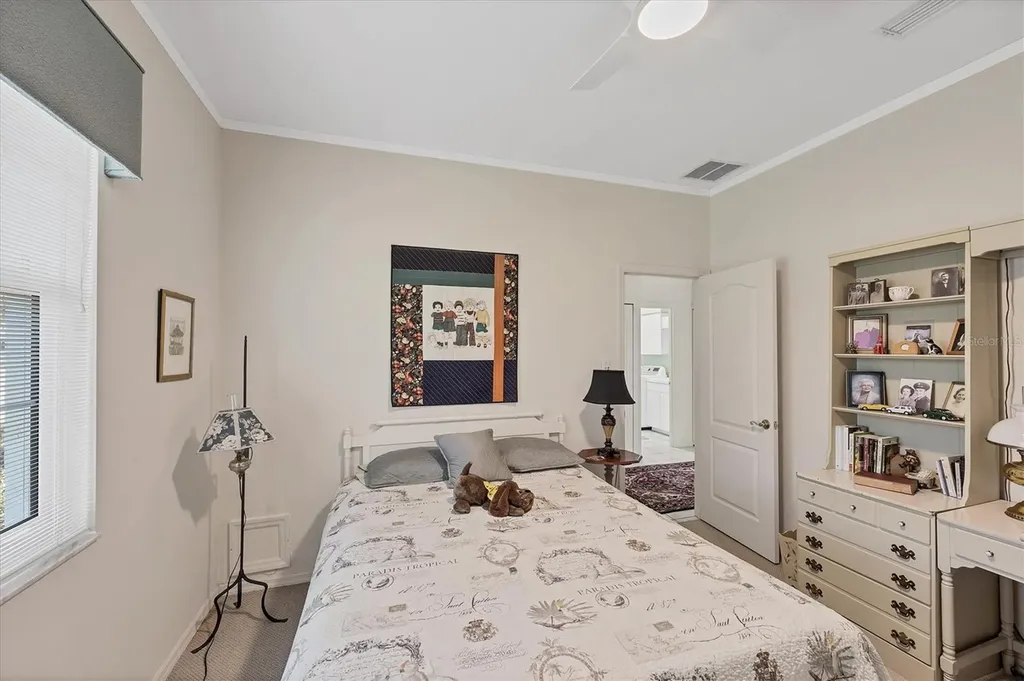 8684 Woodbriar Drive Sarasota FL 34238