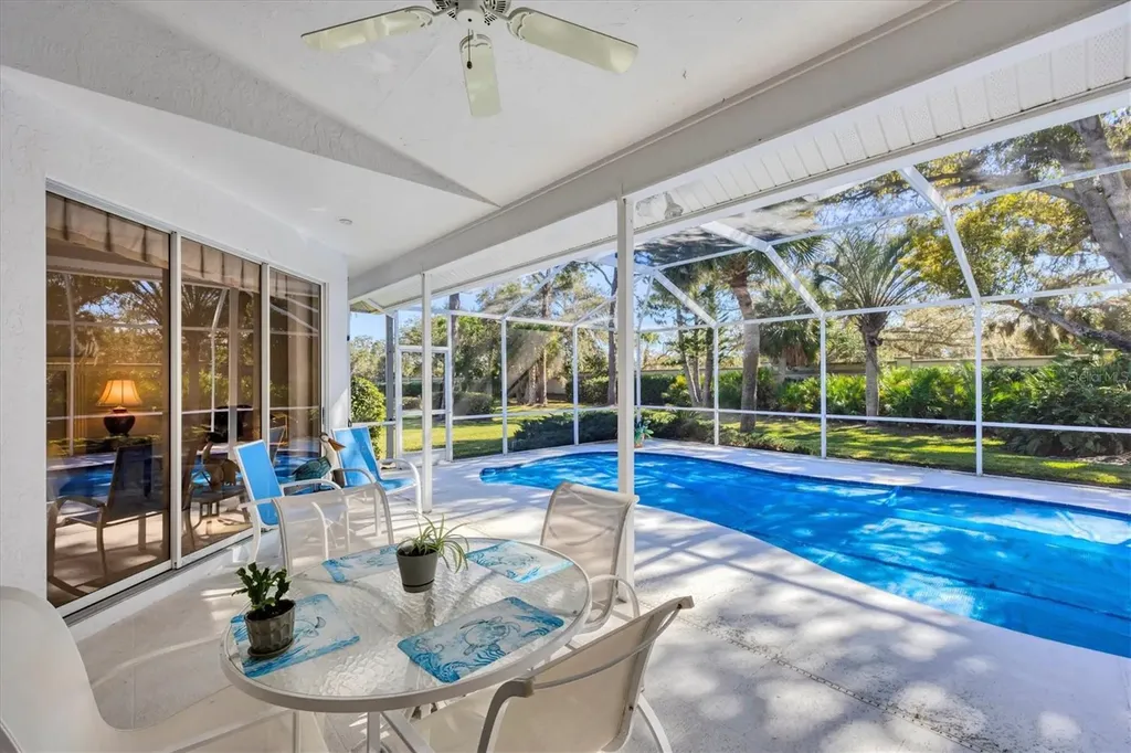 8684 Woodbriar Drive Sarasota FL 34238