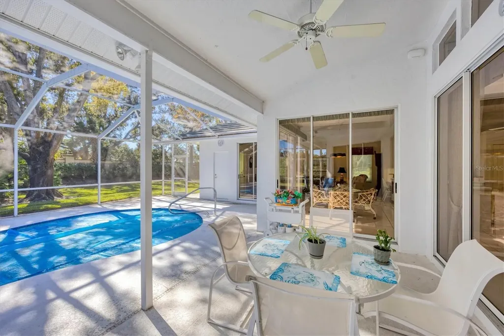 8684 Woodbriar Drive Sarasota FL 34238