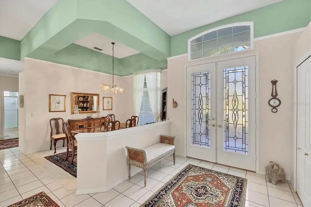 8684 Woodbriar Drive Sarasota FL 34238