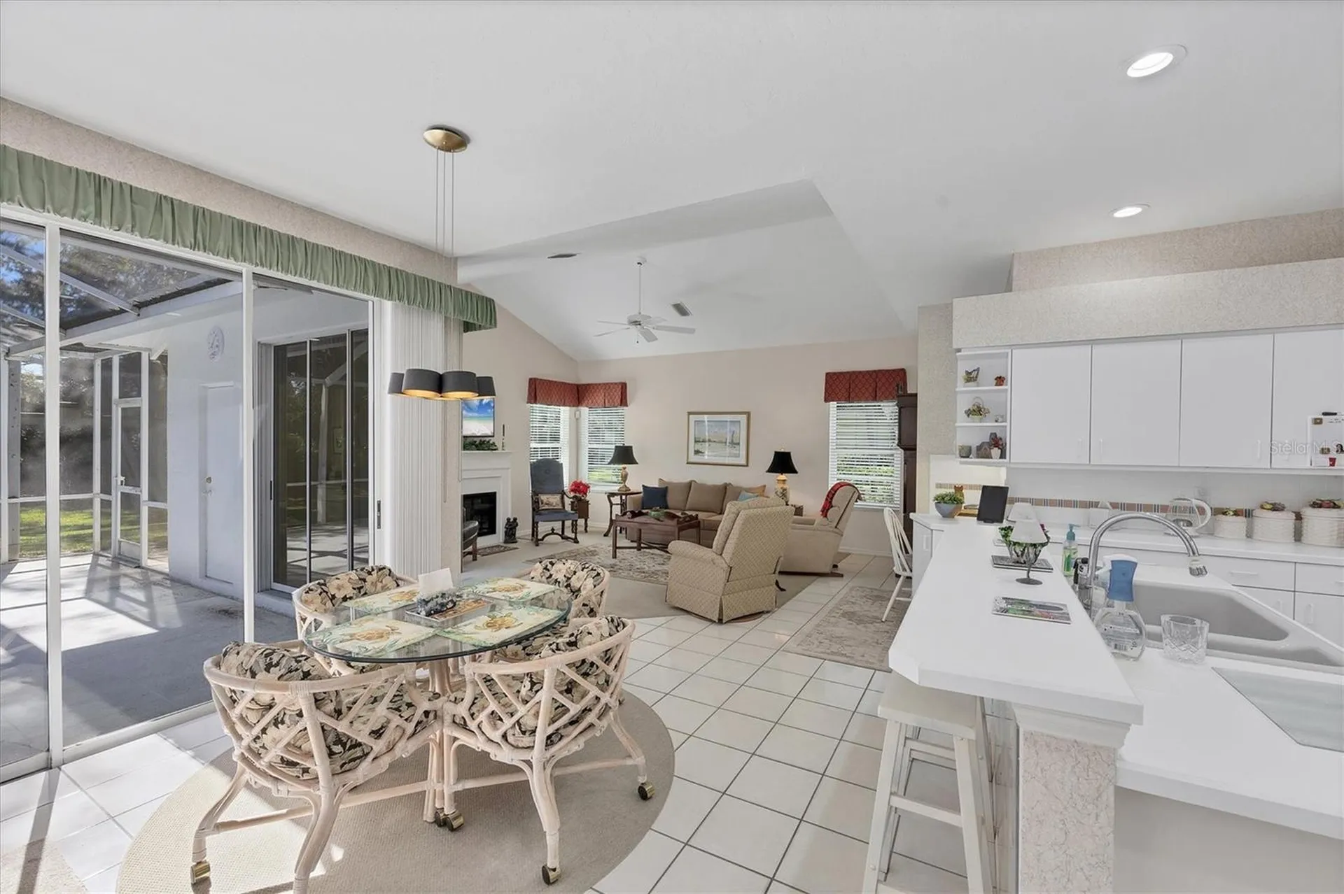 8684 Woodbriar Drive Sarasota FL 34238
