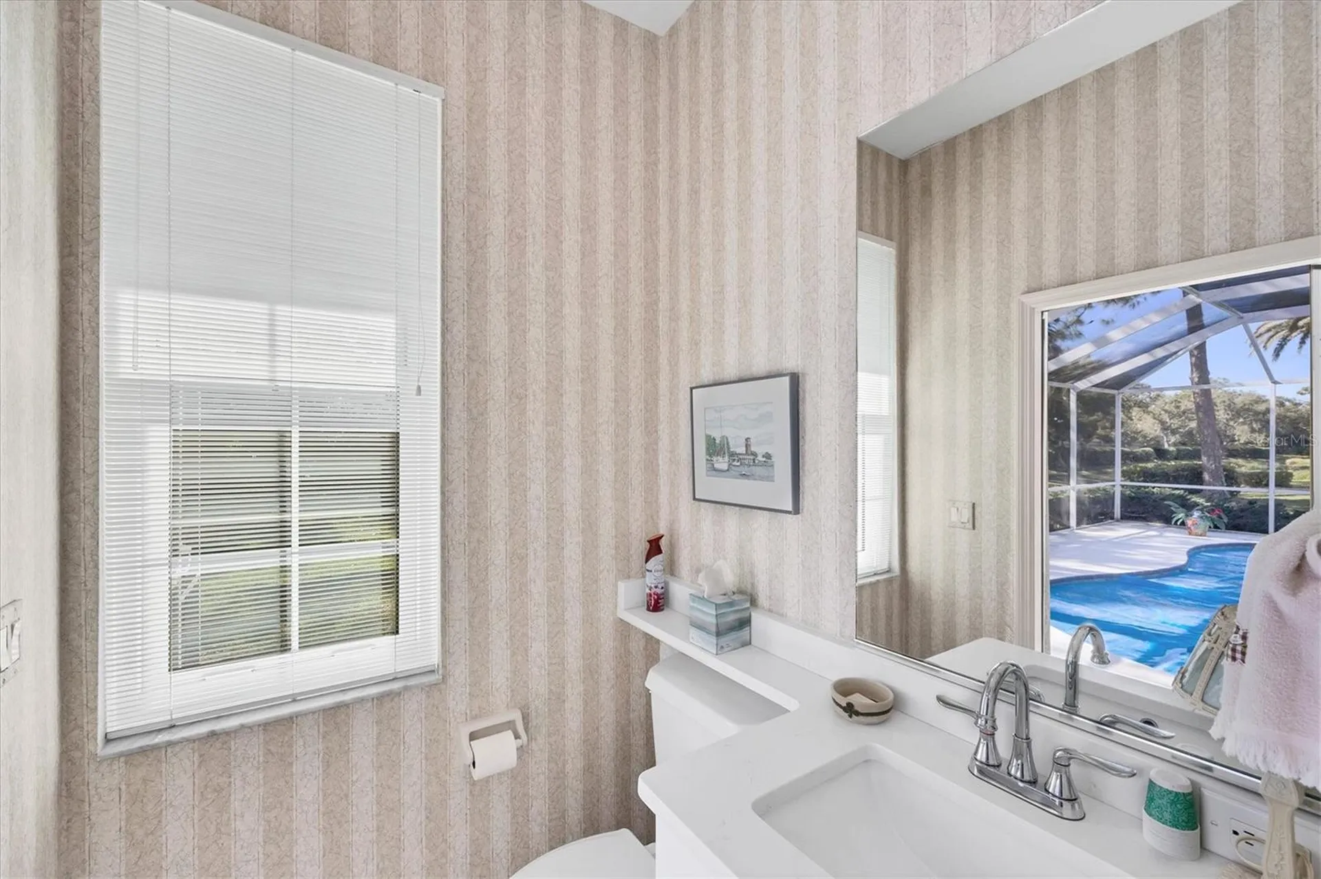 8684 Woodbriar Drive Sarasota FL 34238