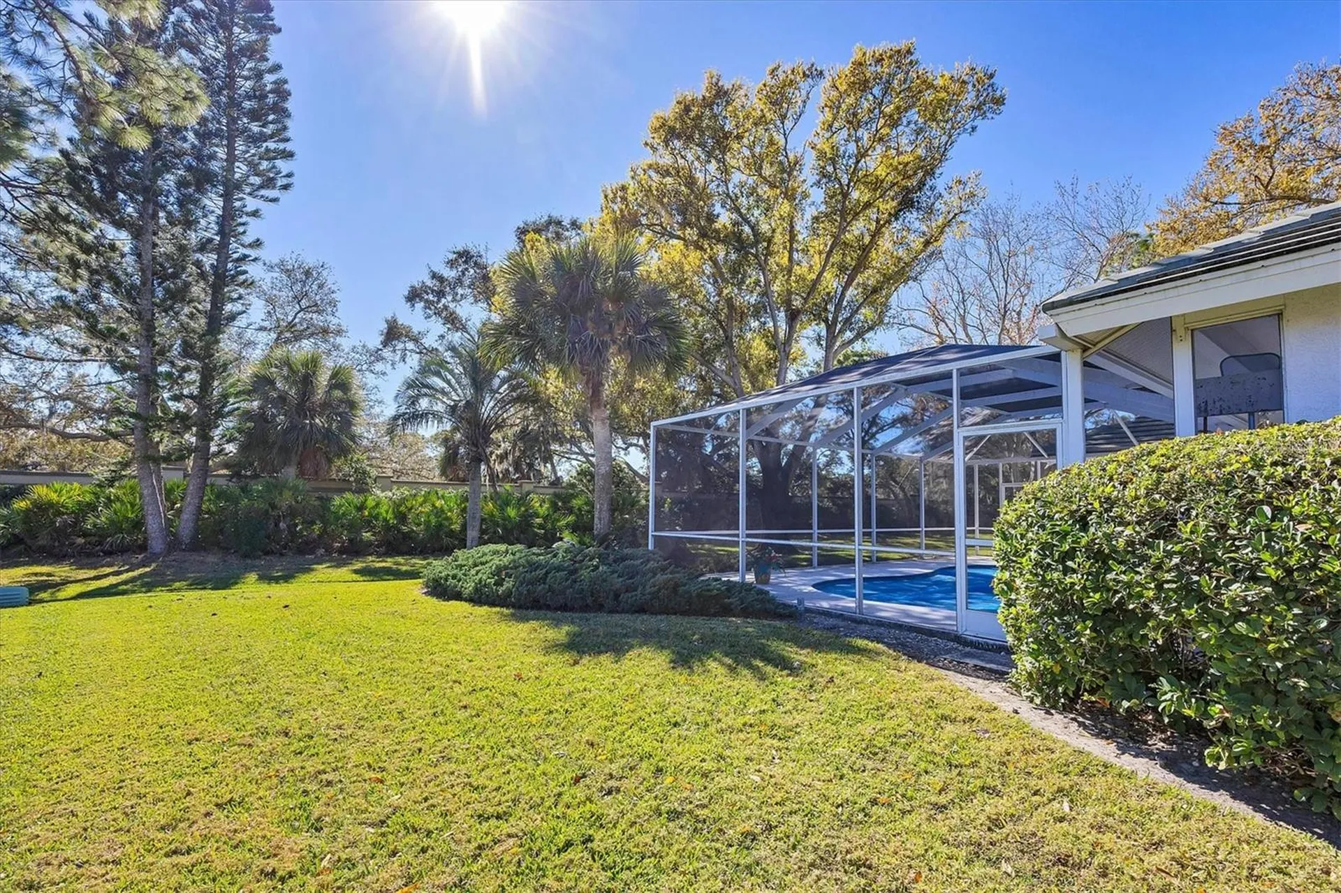 8684 Woodbriar Drive Sarasota FL 34238