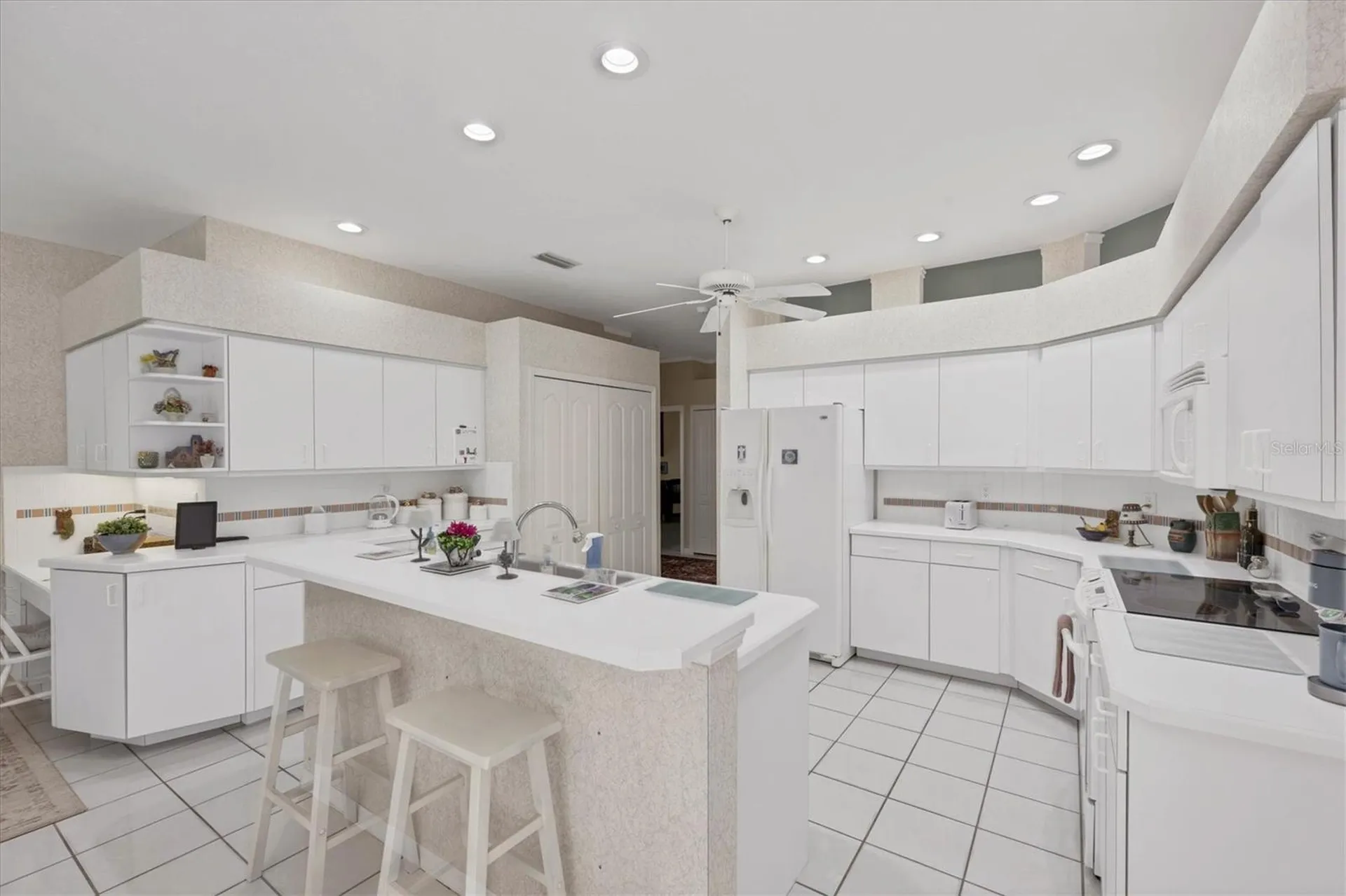 8684 Woodbriar Drive Sarasota FL 34238