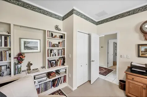 8684 Woodbriar Drive Sarasota FL 34238