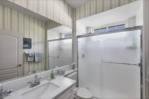 8684 Woodbriar Drive Sarasota FL 34238