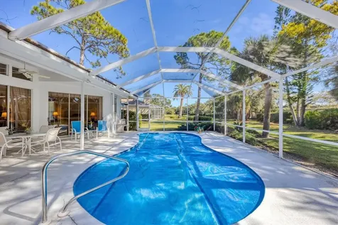 8684 Woodbriar Drive Sarasota FL 34238
