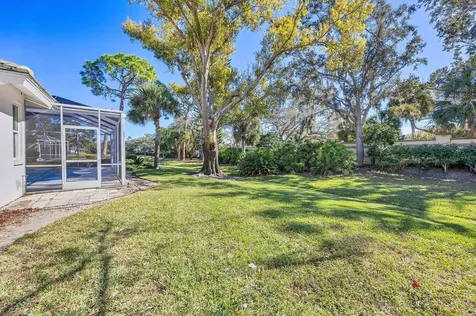 8684 Woodbriar Drive Sarasota FL 34238