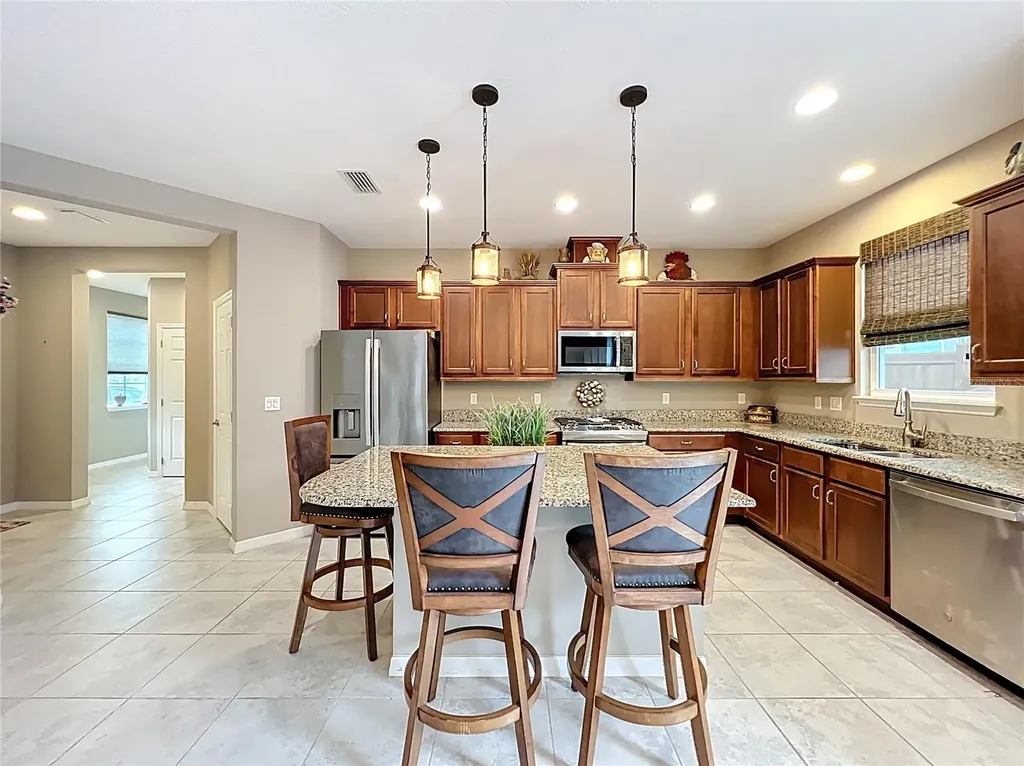 383 Alcove Drive Groveland FL 34736
