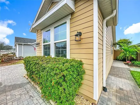 383 Alcove Drive Groveland FL 34736
