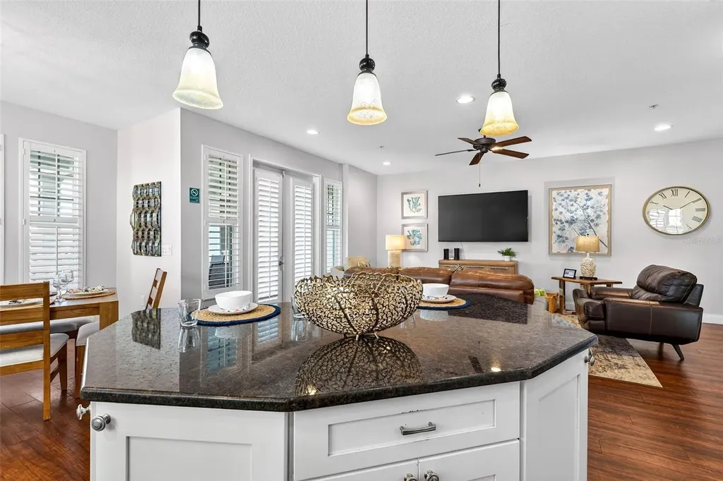 255 104th Avenue Treasure Island FL 33706