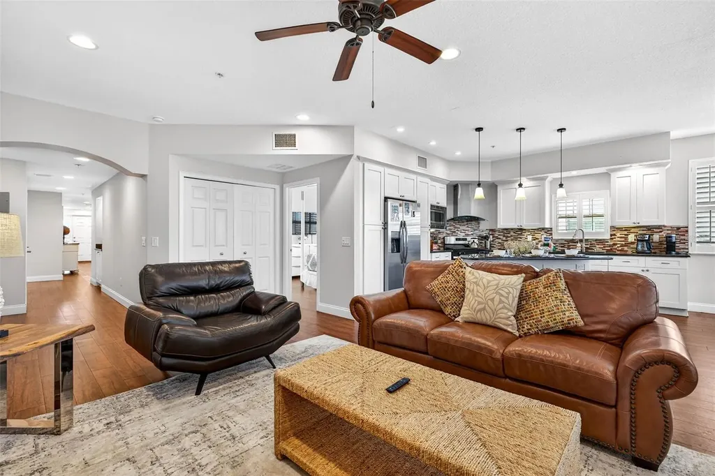 255 104th Avenue Treasure Island FL 33706