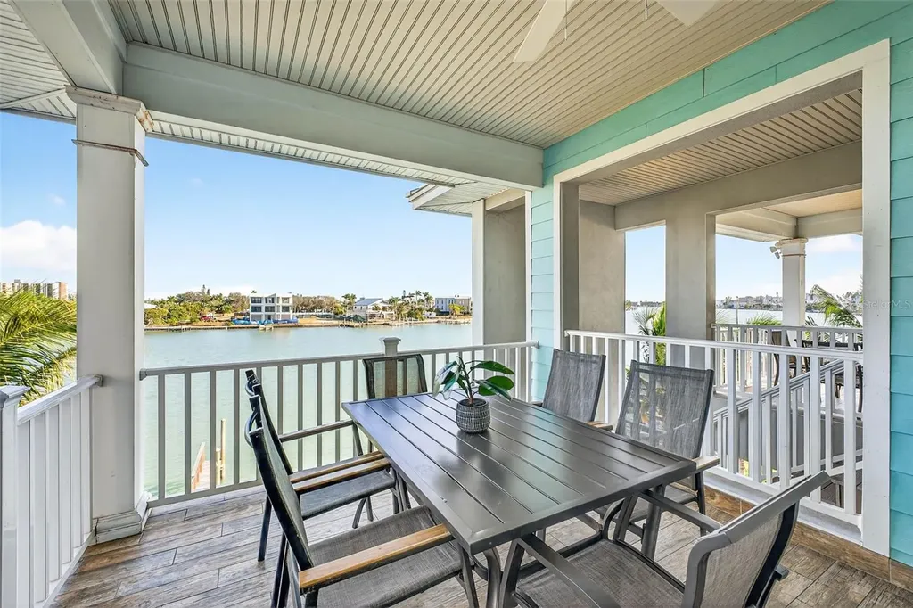 255 104th Avenue Treasure Island FL 33706