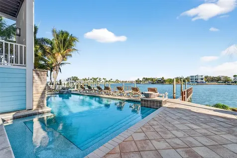 255 104th Avenue Treasure Island FL 33706