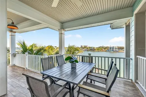 255 104th Avenue Treasure Island FL 33706
