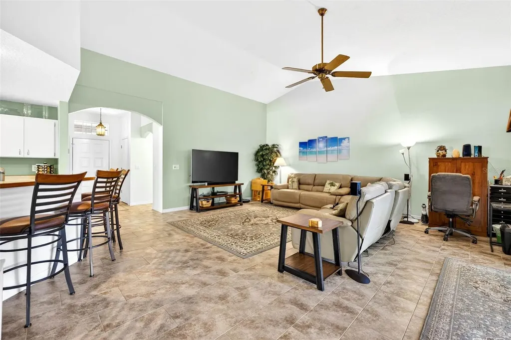 735 Mcdaniel Street Sun City Center FL 33573