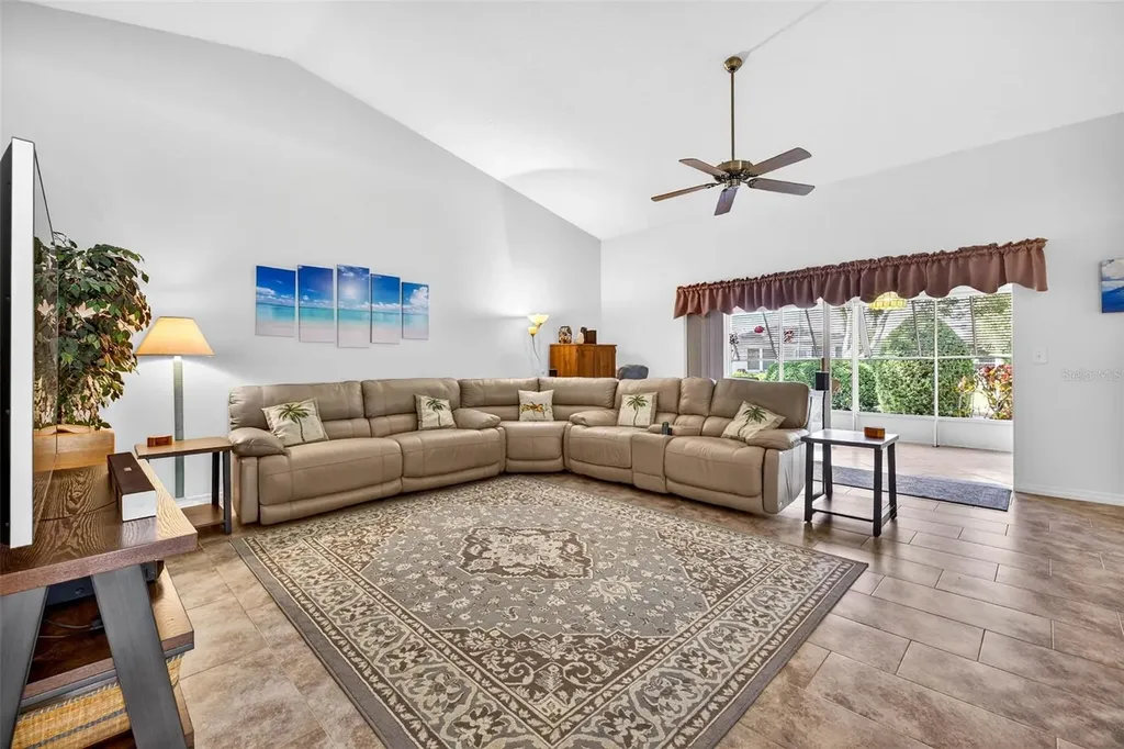 735 Mcdaniel Street Sun City Center FL 33573