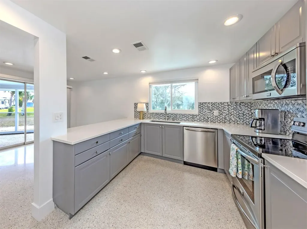 107 Sorrento Drive Osprey FL 34229