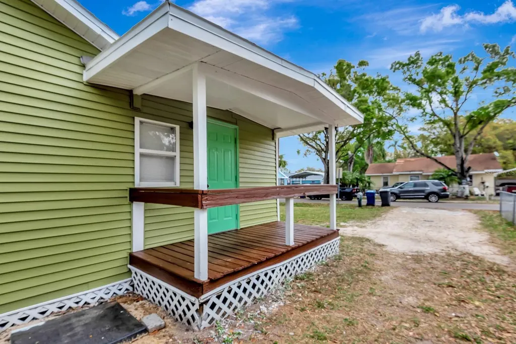 3016 17th Street E Bradenton FL 34208