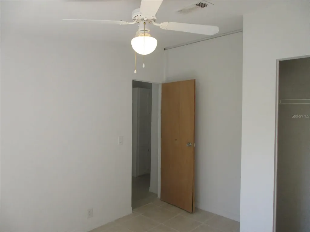 18601 SE 24th Lane Ocklawaha FL 32179
