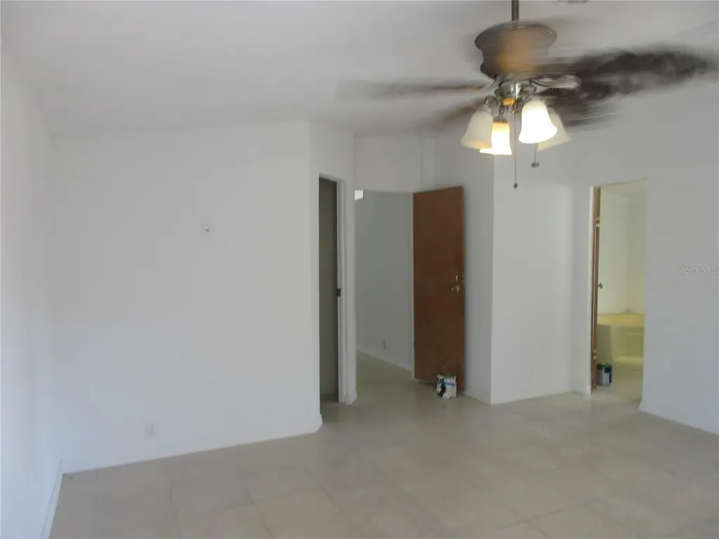 18601 SE 24th Lane Ocklawaha FL 32179