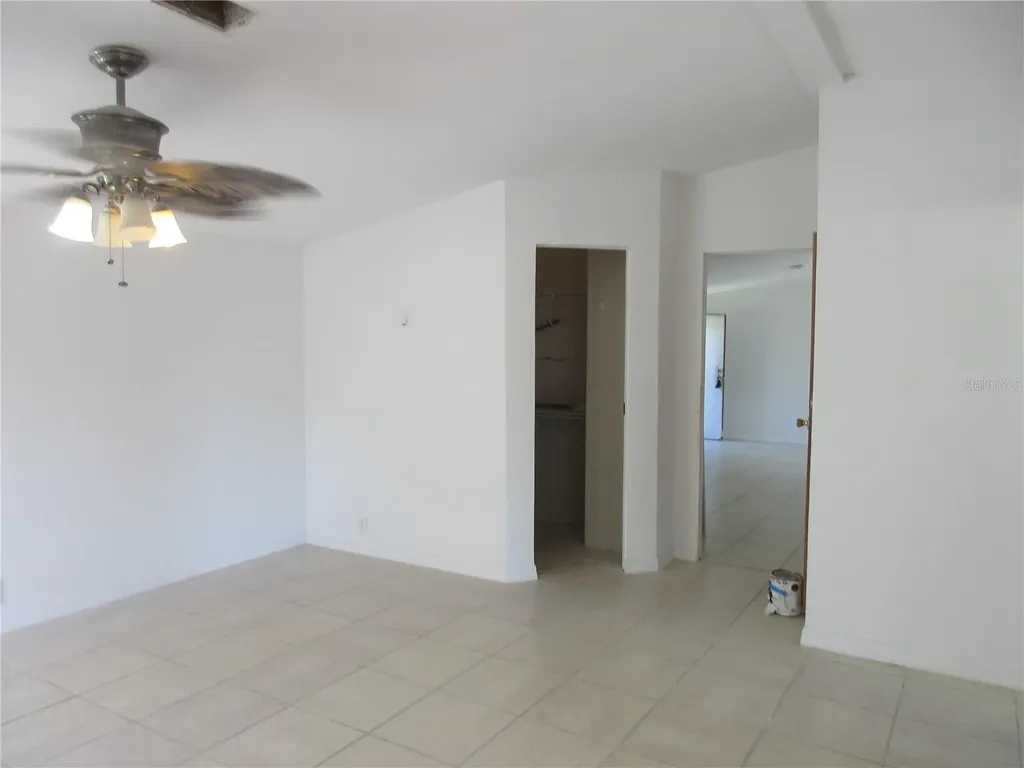 18601 SE 24th Lane Ocklawaha FL 32179