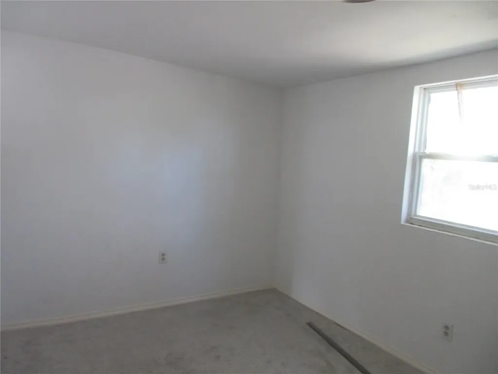18601 SE 24th Lane Ocklawaha FL 32179