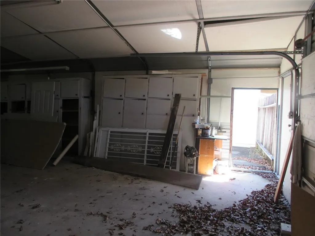 18601 SE 24th Lane Ocklawaha FL 32179