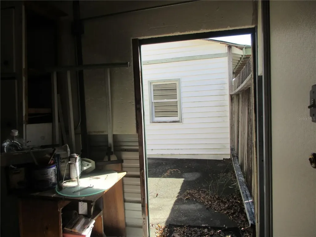 18601 SE 24th Lane Ocklawaha FL 32179