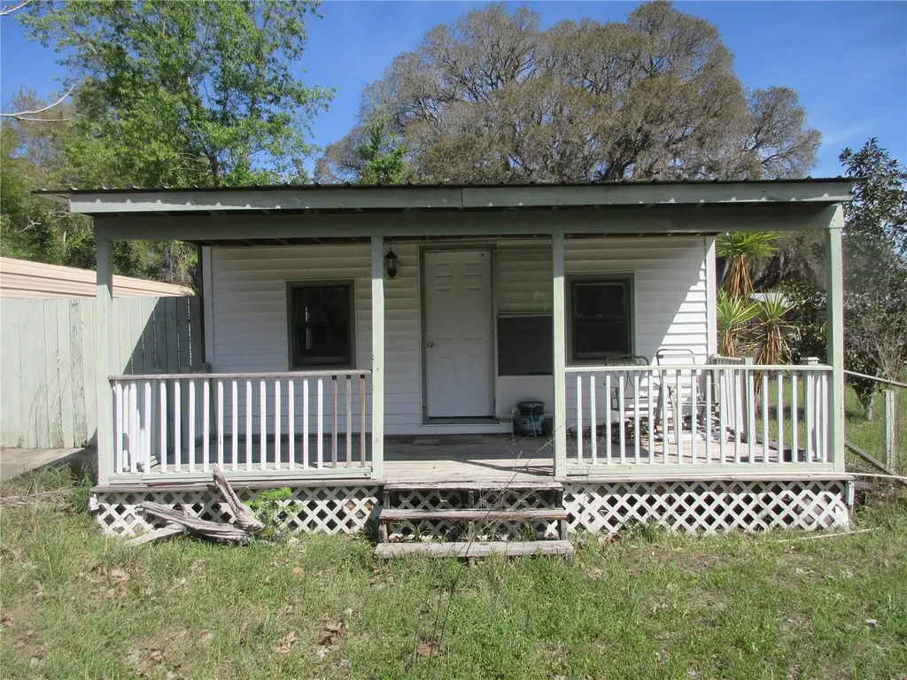 18601 SE 24th Lane Ocklawaha FL 32179