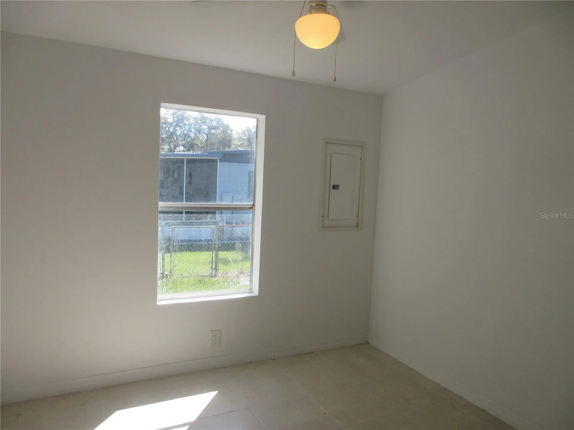18601 SE 24th Lane Ocklawaha FL 32179