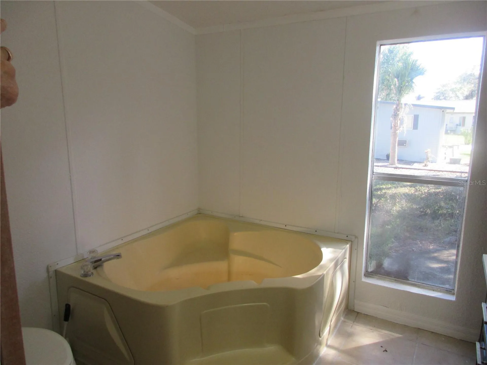 18601 SE 24th Lane Ocklawaha FL 32179